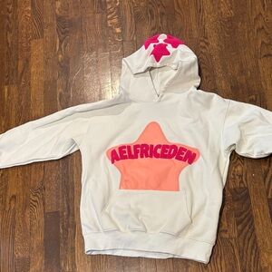 Aelfric Eden Vintage Embroidery Off White and Pink Star Sweatshirt
